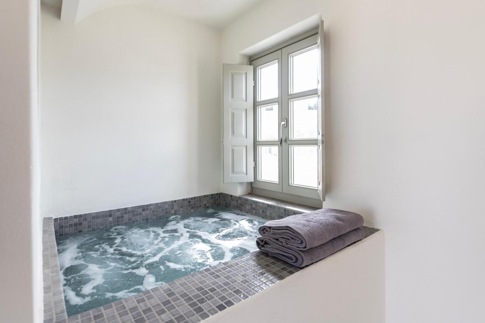 Frescoes Luxury Suites By Kb Hospitality Messaria  Exterior photo