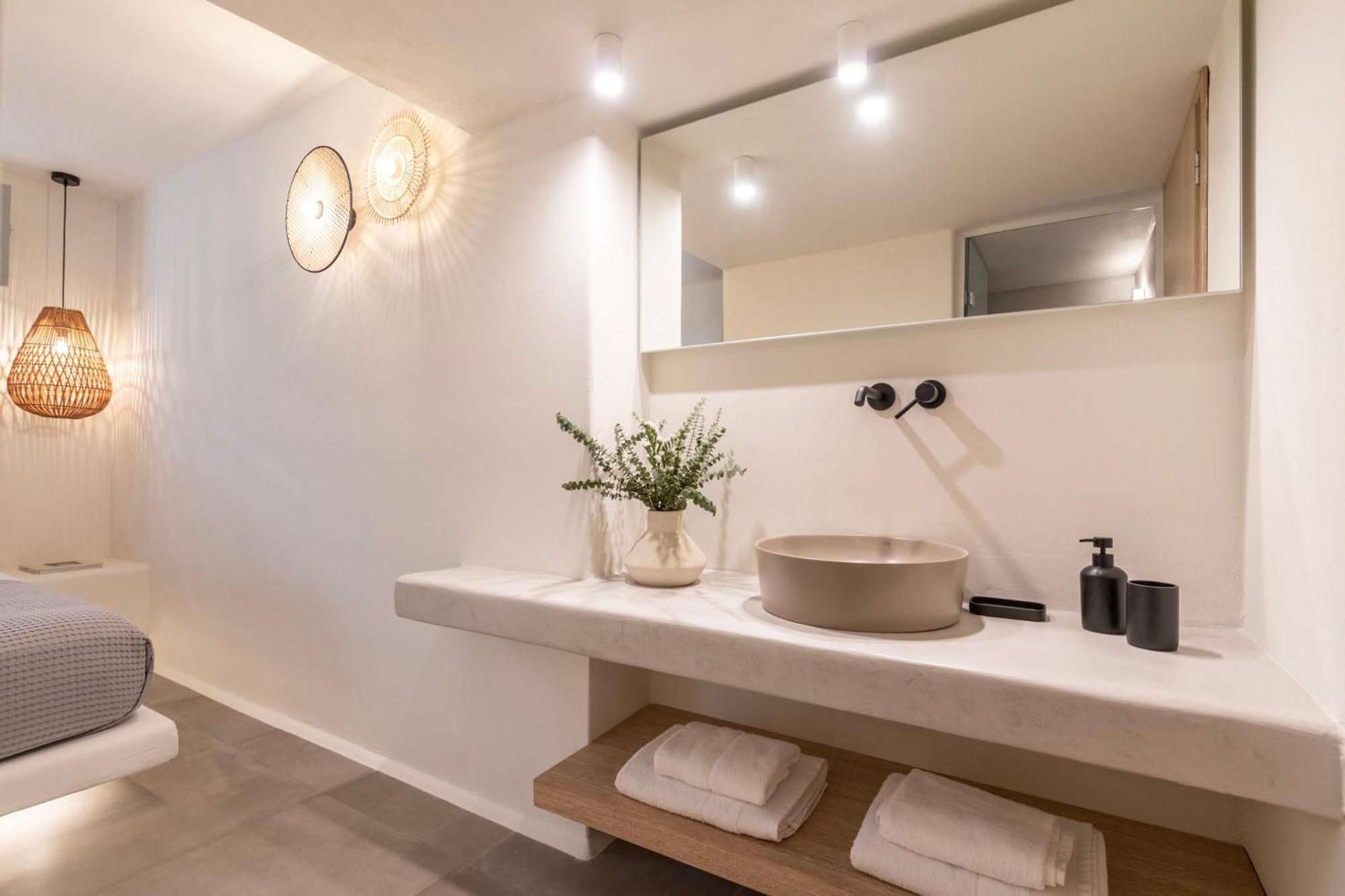 Frescoes Luxury Suites By Kb Hospitality Messaria  Exterior photo