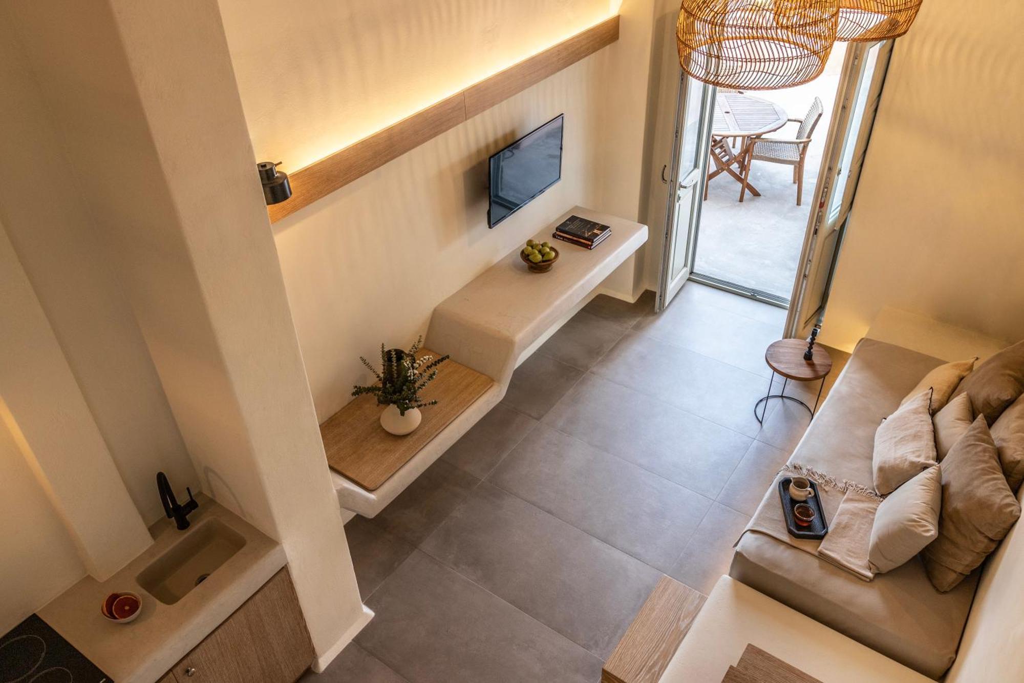 Frescoes Luxury Suites By Kb Hospitality Messaria  Exterior photo