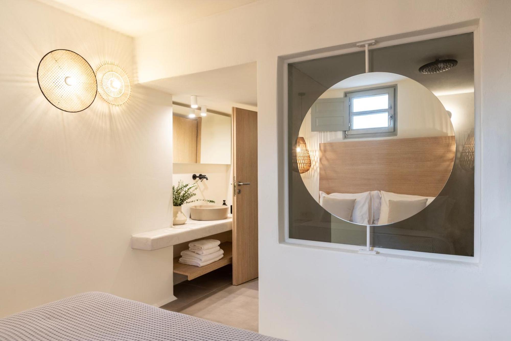 Frescoes Luxury Suites By Kb Hospitality Messaria  Exterior photo