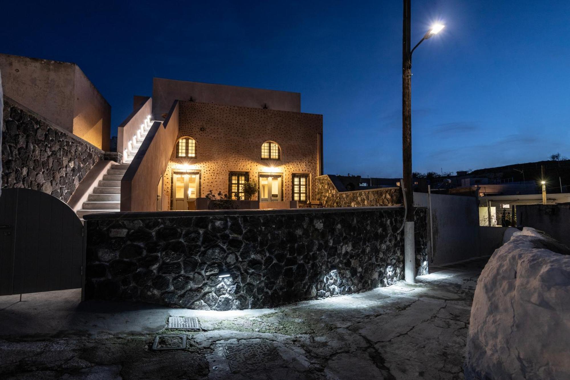 Frescoes Luxury Suites By Kb Hospitality Messaria  Exterior photo