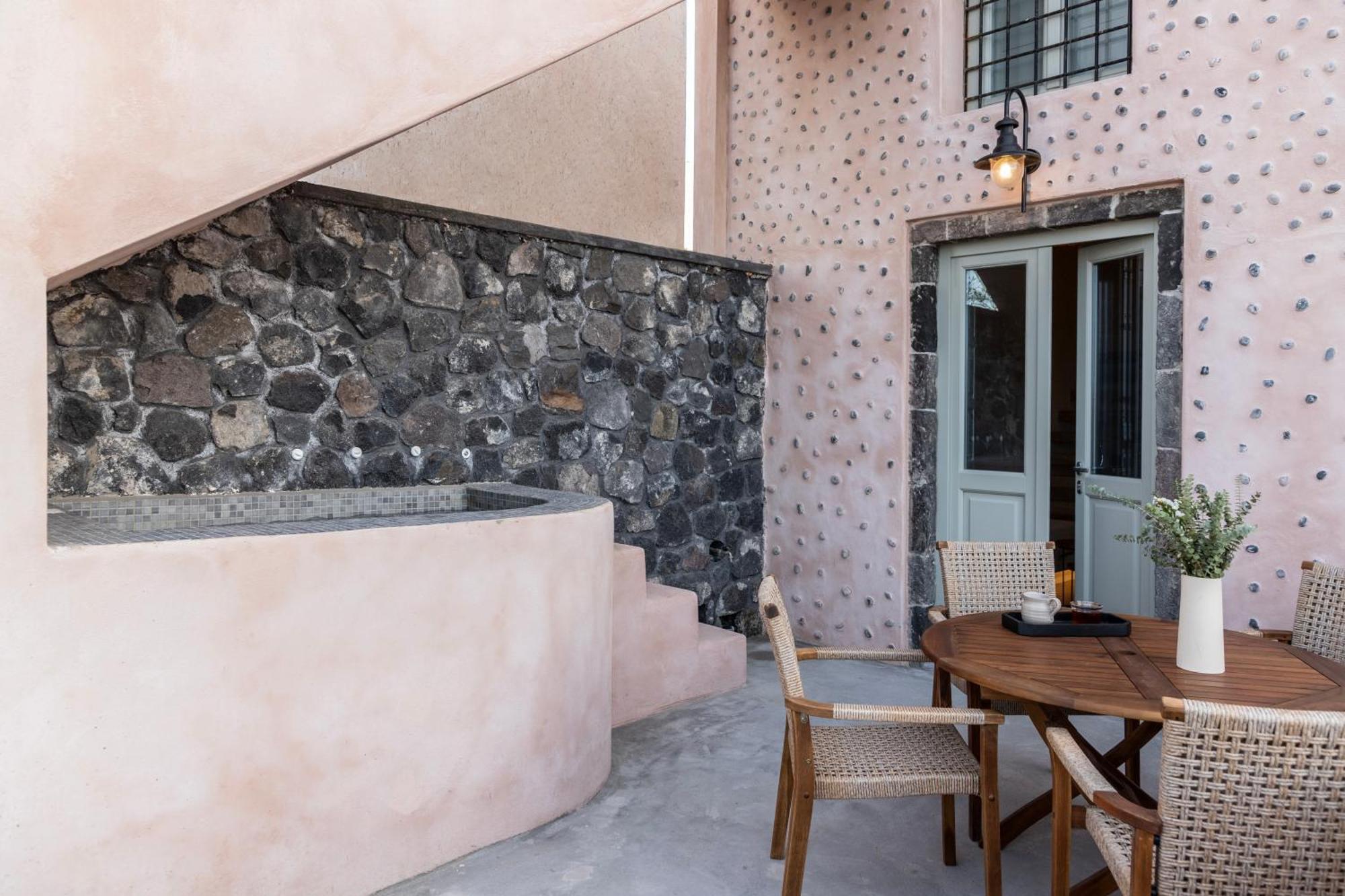 Frescoes Luxury Suites By Kb Hospitality Messaria  Exterior photo
